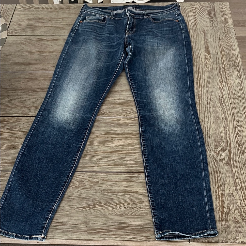 Lucky Brand Dark Wash Straight Jeans